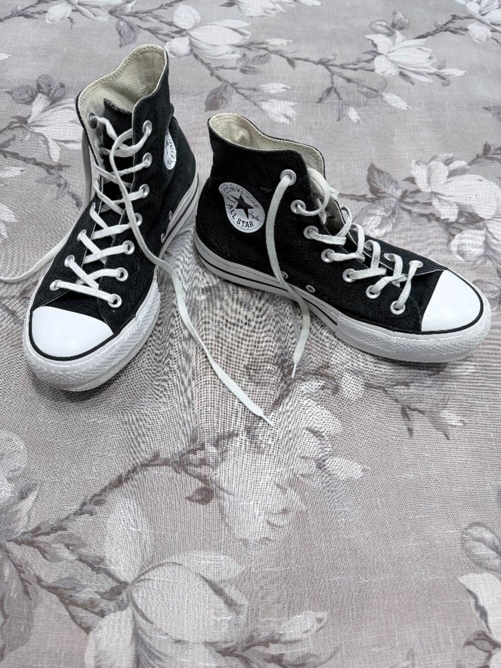 Converse Chuck Taylor All Star High Top Sneakers Black Canvas Women’s 8.5